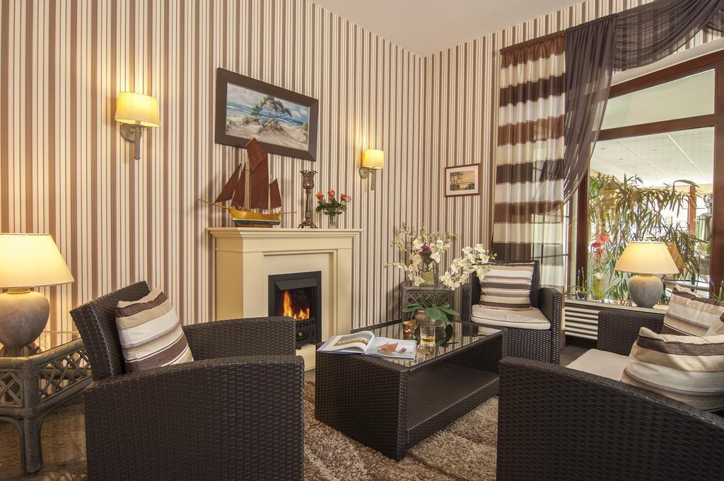 Hotel Blinkfueer Dierhagen Luaran gambar